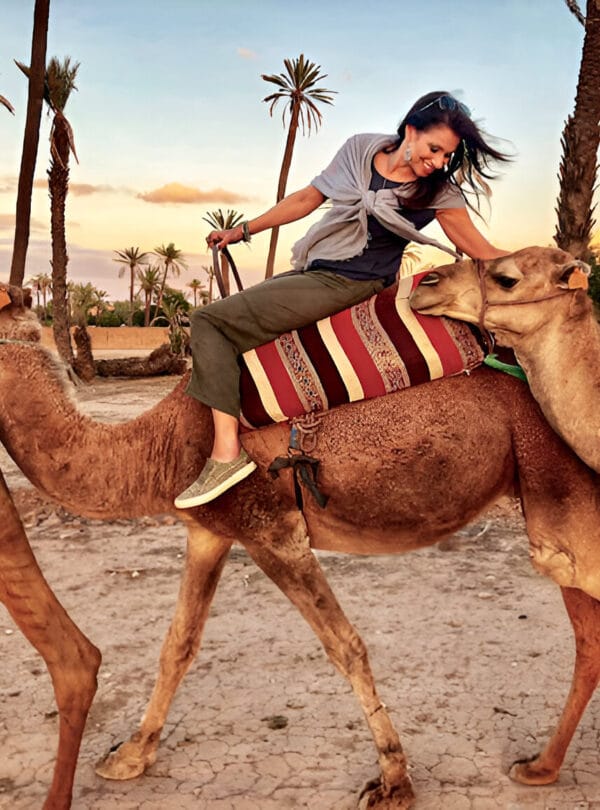Camel ride Connectingmorocco